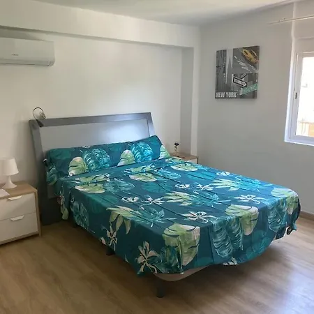 Beautiful Centric Townhouse * Denia