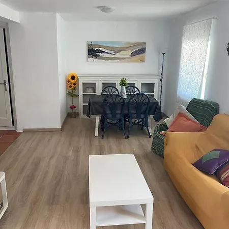 Beautiful Centric Townhouse * Denia